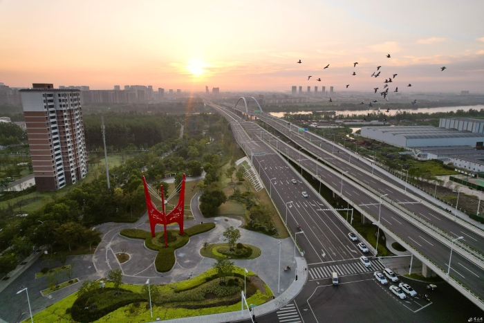 0902日报 城市快速路，让宿迁&ldquo;跑&rdquo;起(4010677)-20230905101456