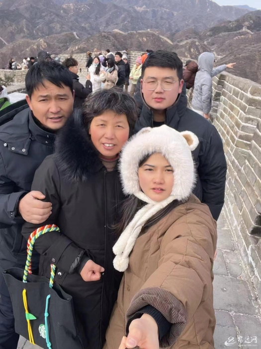 (全媒)旅游市场活力迸发 一起听听他们的(6549614)-20240229083846 (全媒)旅游市场活力迸发 一起听听他们的(6549614)-20240229083846