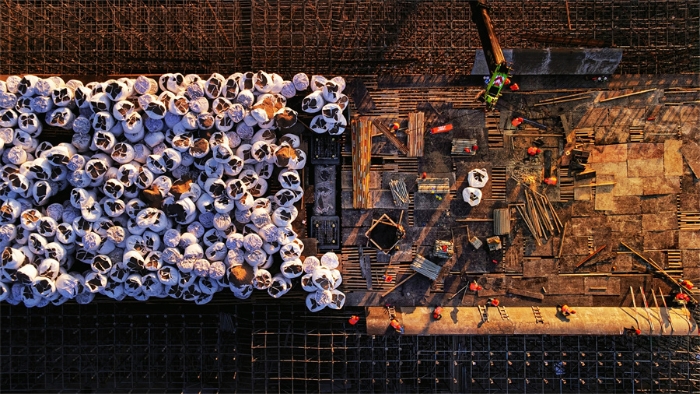 68《筑路》