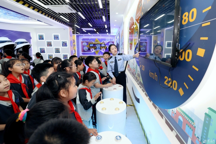 学安全 迎&ldquo;六一&rdquo; （报纸）(7892163)-20240530090928