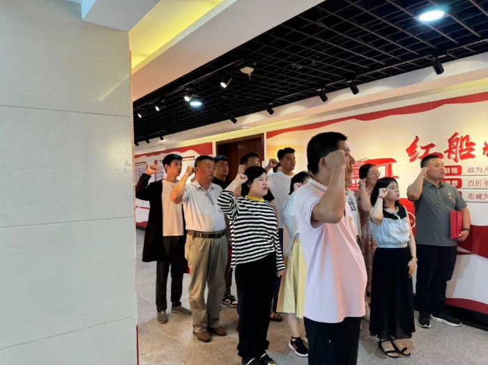图片 11 图片 11