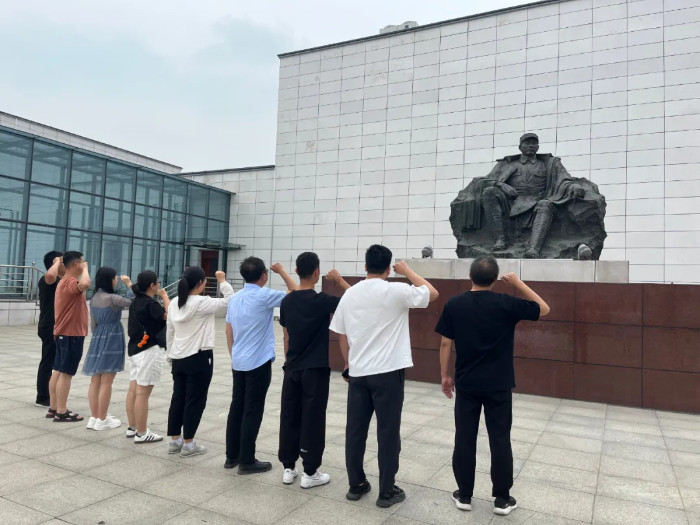 图片 14 图片 14