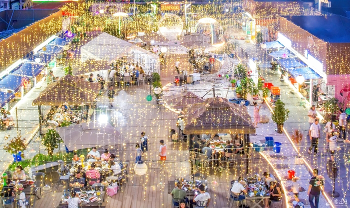 社区夜市激发消费新活力(全媒体)(分离图(8452750)-20240708083343 社区夜市激发消费新活力(全媒体)(分离图(8452750)-20240708083343